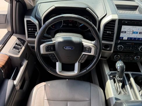 Used 2020 Ford F150 Lariat RWD image 9
