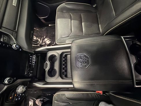 Used 2020 RAM 1500 Laramie AWD/4WD image 18