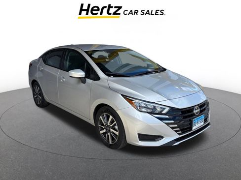 Used 2025 Nissan Versa SV FWD image 1