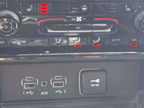 Used 2024 Jeep Grand Cherokee L Laredo image 22