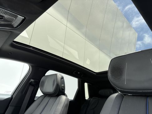 Certified 2024 Cadillac Lyriq Luxury RWD image 15
