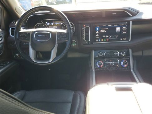 Certified 2021 GMC Yukon Denali w/ Denali Premium Package image 15