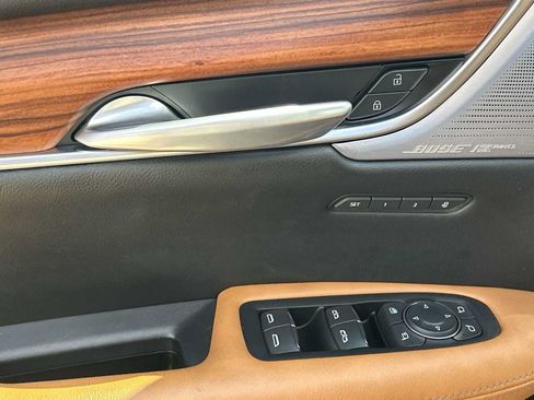 Certified 2024 Cadillac XT5 Premium Luxury AWD/4WD image 25