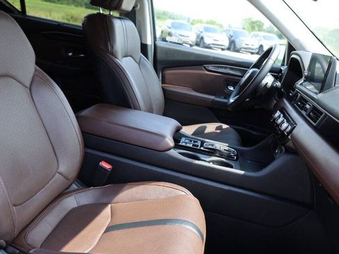 Used 2024 Honda Pilot Elite image 15