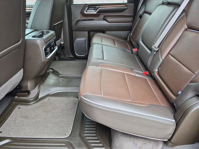 Used 2024 GMC Sierra 2500 Denali w/ Technology Package AWD/4WD image 17