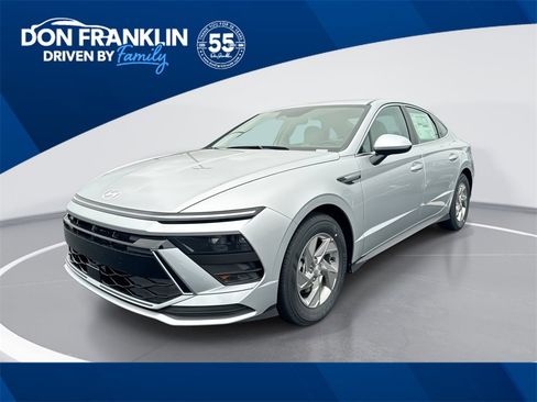 New 2025 Hyundai Sonata SE image 1