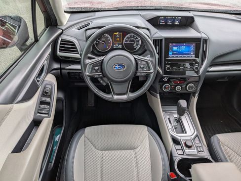 Used 2019 Subaru Forester Premium AWD/4WD image 16