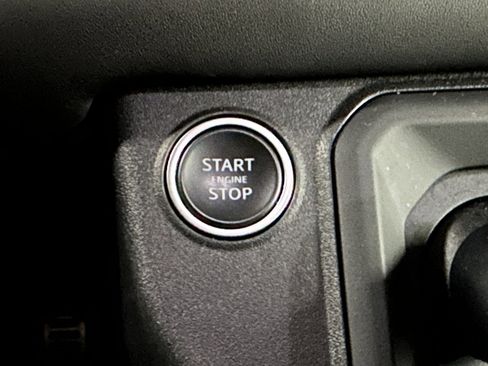 Used 2023 Land Rover Defender 90 Carpathian Edition AWD/4WD image 19