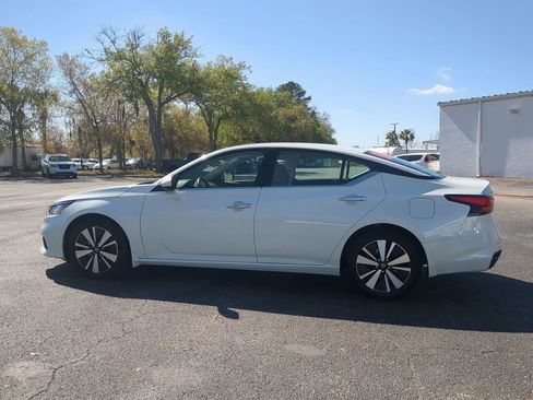 Certified 2022 Nissan Altima 2.5 SV image 7