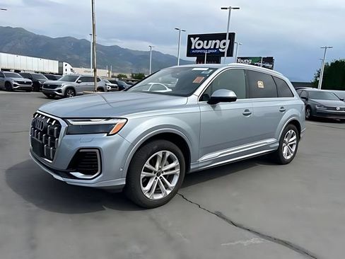 Used 2025 Audi Q7 3.0T Premium Plus AWD/4WD image 7