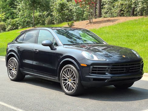 Certified 2023 Porsche Cayenne Platinum Edition AWD/4WD image 33