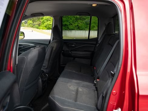 Used 2022 Honda Ridgeline Sport image 18