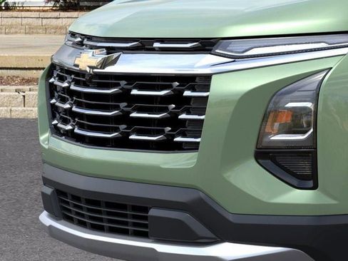 New 2026 Chevrolet Equinox LT w/ Convenience Package II FWD image 13