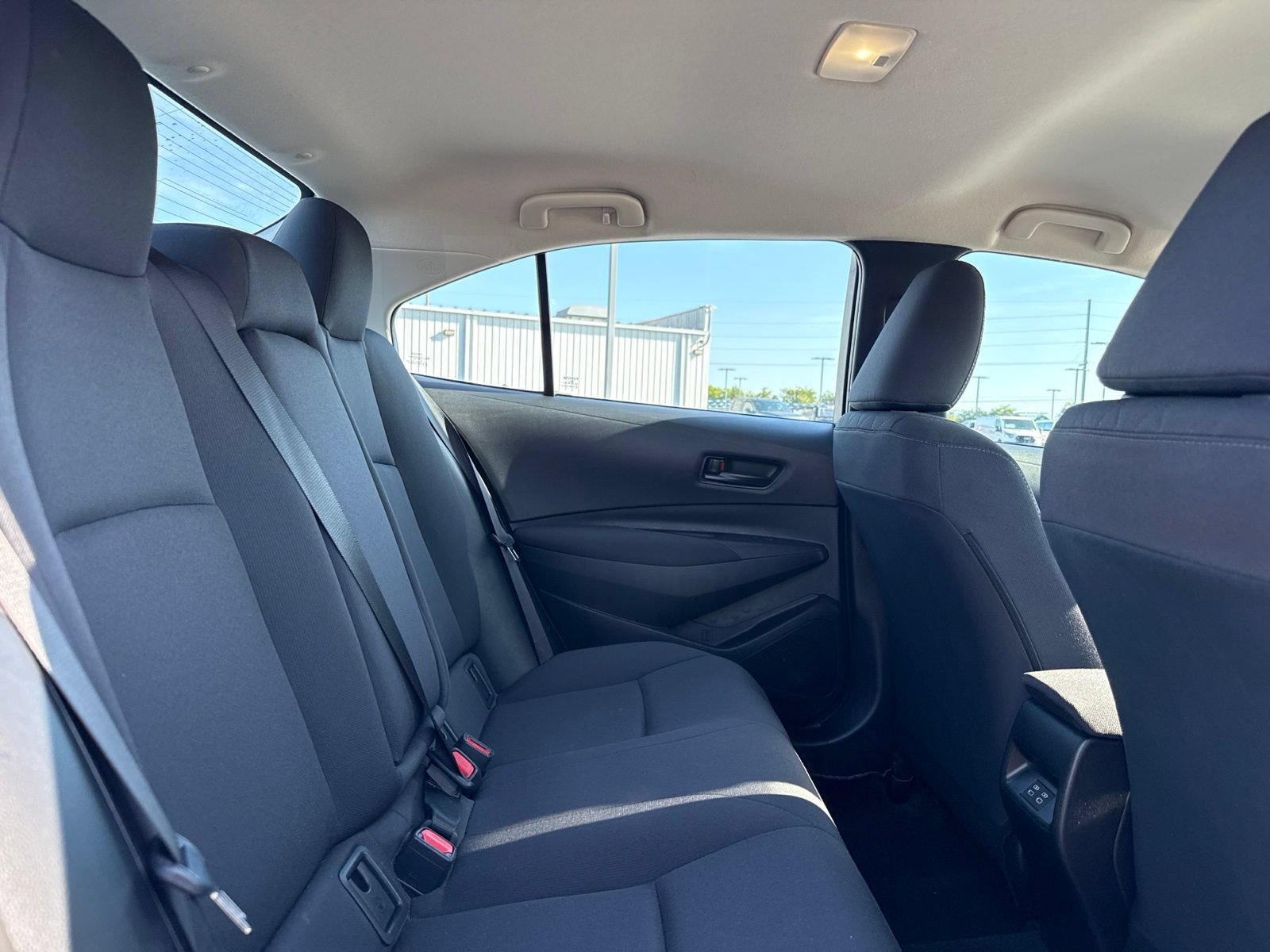 Used 2025 Toyota Corolla LE FWD image 16
