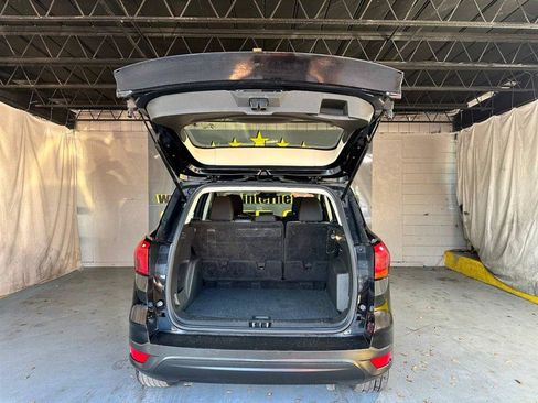 Used 2019 Ford Escape S image 22