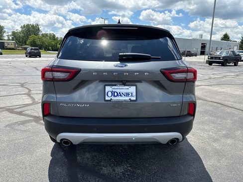 Used 2023 Ford Escape Platinum AWD/4WD image 6