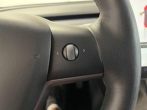 Used 2023 Tesla Model 3 Standard Range RWD image 27