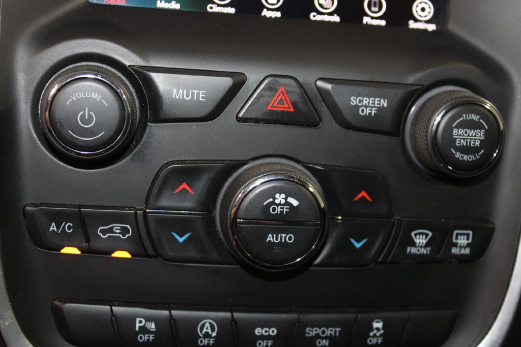 Used 2019 Dodge Durango SXT AWD/4WD image 41