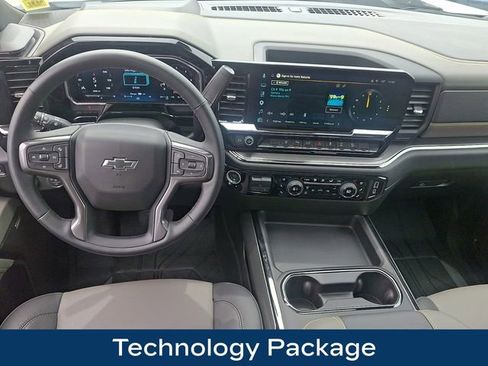 Used 2026 Chevrolet Silverado 2500 ZR2 AWD/4WD image 3