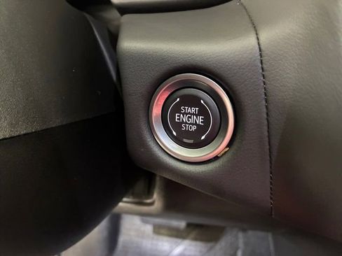 Used 2024 Chevrolet Suburban Premier image 24