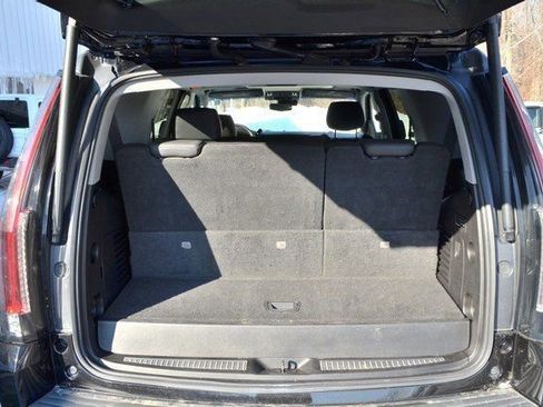 Used 2019 Cadillac Escalade Luxury image 40