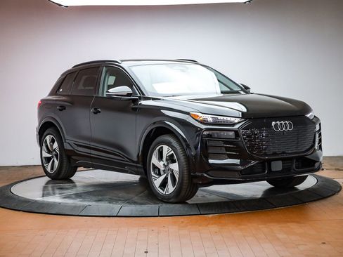 New 2025 Audi Q6 e-tron Premium Plus AWD/4WD image 7
