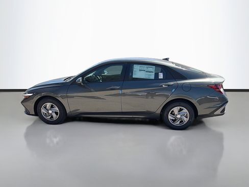 New 2026 Hyundai Elantra SE image 6