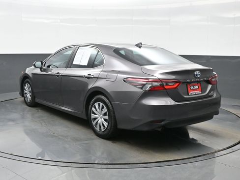 Used 2023 Toyota Camry LE image 4