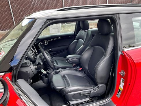 Used 2019 MINI Cooper S FWD image 22