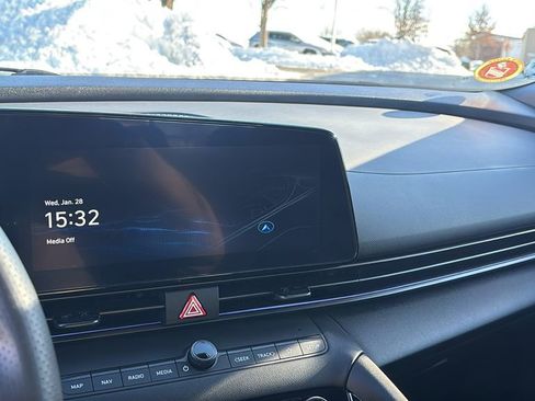 Used 2025 Hyundai Elantra N image 19