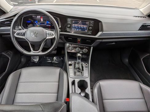 Used 2024 Volkswagen Jetta SE image 26