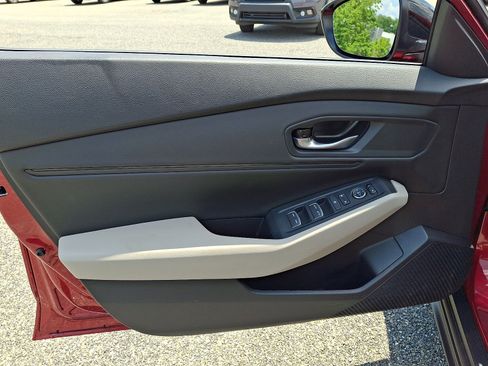 Certified 2025 Honda Accord SE image 13