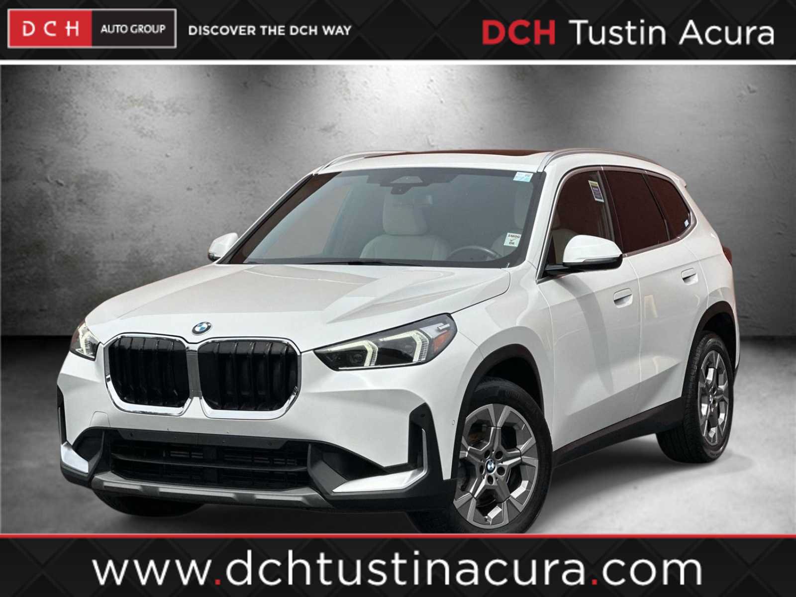 Used 2023 BMW X1 xDrive28i AWD/4WD image 1