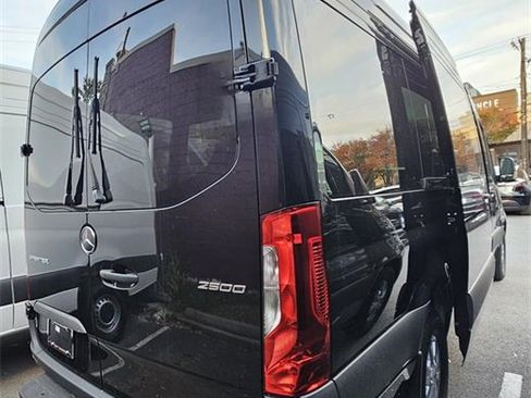 New 2024 Mercedes-Benz Sprinter 2500 image 3