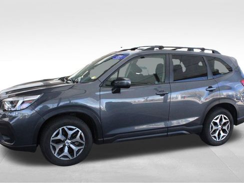 Used 2021 Subaru Forester Premium AWD/4WD image 8