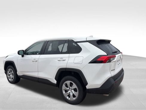 Used 2024 Toyota RAV4 LE image 7
