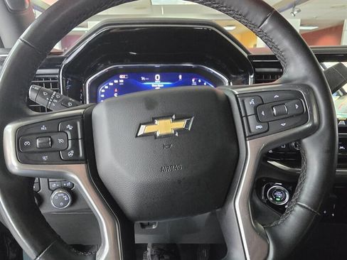 Used 2025 Chevrolet Silverado 1500 LT AWD/4WD image 24