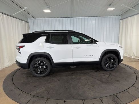 New 2026 Chevrolet Equinox LT w/ Convenience Package II image 10