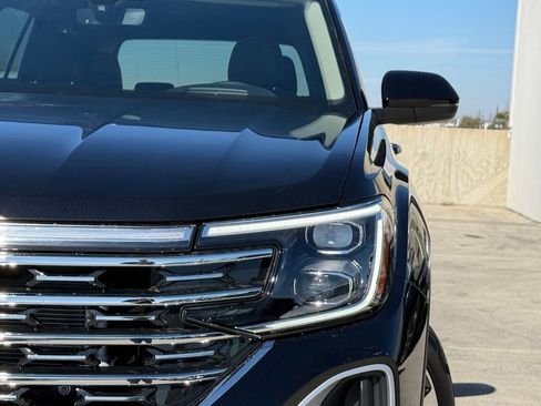 New 2026 Volkswagen Atlas SEL image 3