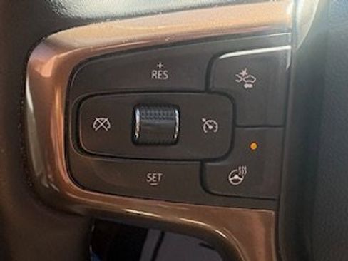 Used 2023 Chevrolet Silverado 3500 High Country image 6