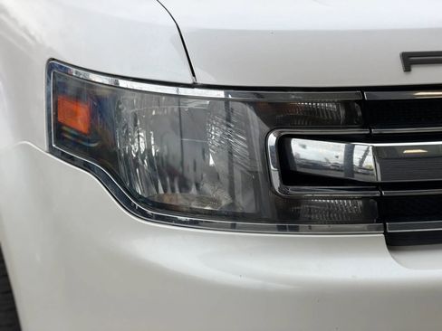Used 2013 Ford Flex SEL FWD image 9