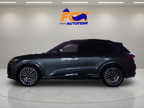 Used 2025 Audi SQ5 Premium Plus AWD/4WD image 2