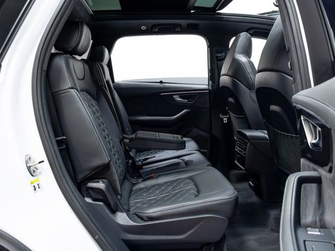 Used 2023 Audi SQ7 Prestige image 28