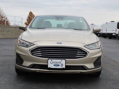 Used 2019 Ford Fusion SE image 8