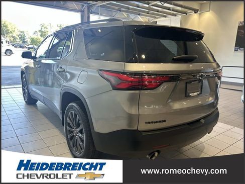 Certified 2023 Chevrolet Traverse RS FWD image 5
