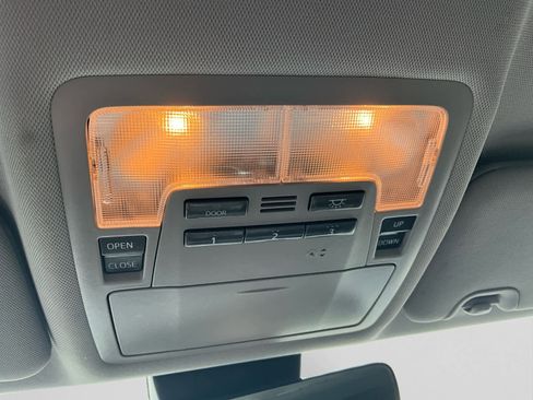 Used 2018 Toyota Highlander XLE w/ Protection Package #3 image 26