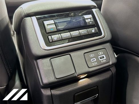 New 2026 Subaru Ascent Limited image 27