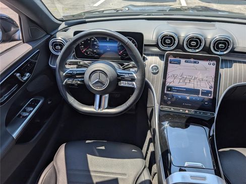 Used 2023 Mercedes-Benz C 300 4MATIC Sedan image 16