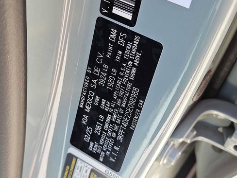 Used 2025 Kia K4 FWD image 25