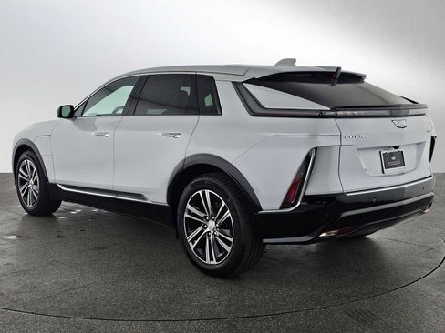 New 2026 Cadillac Lyriq Luxury image 5